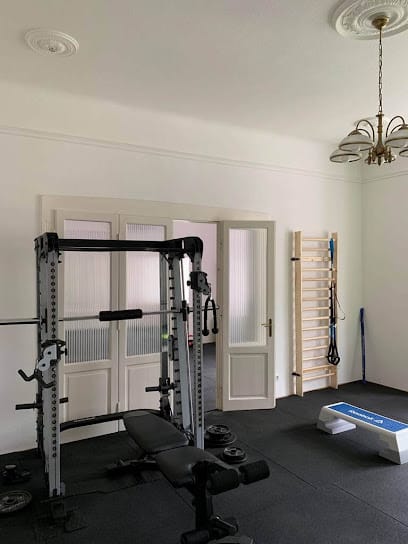 SHE Fitness Westend - Gym, District 13
