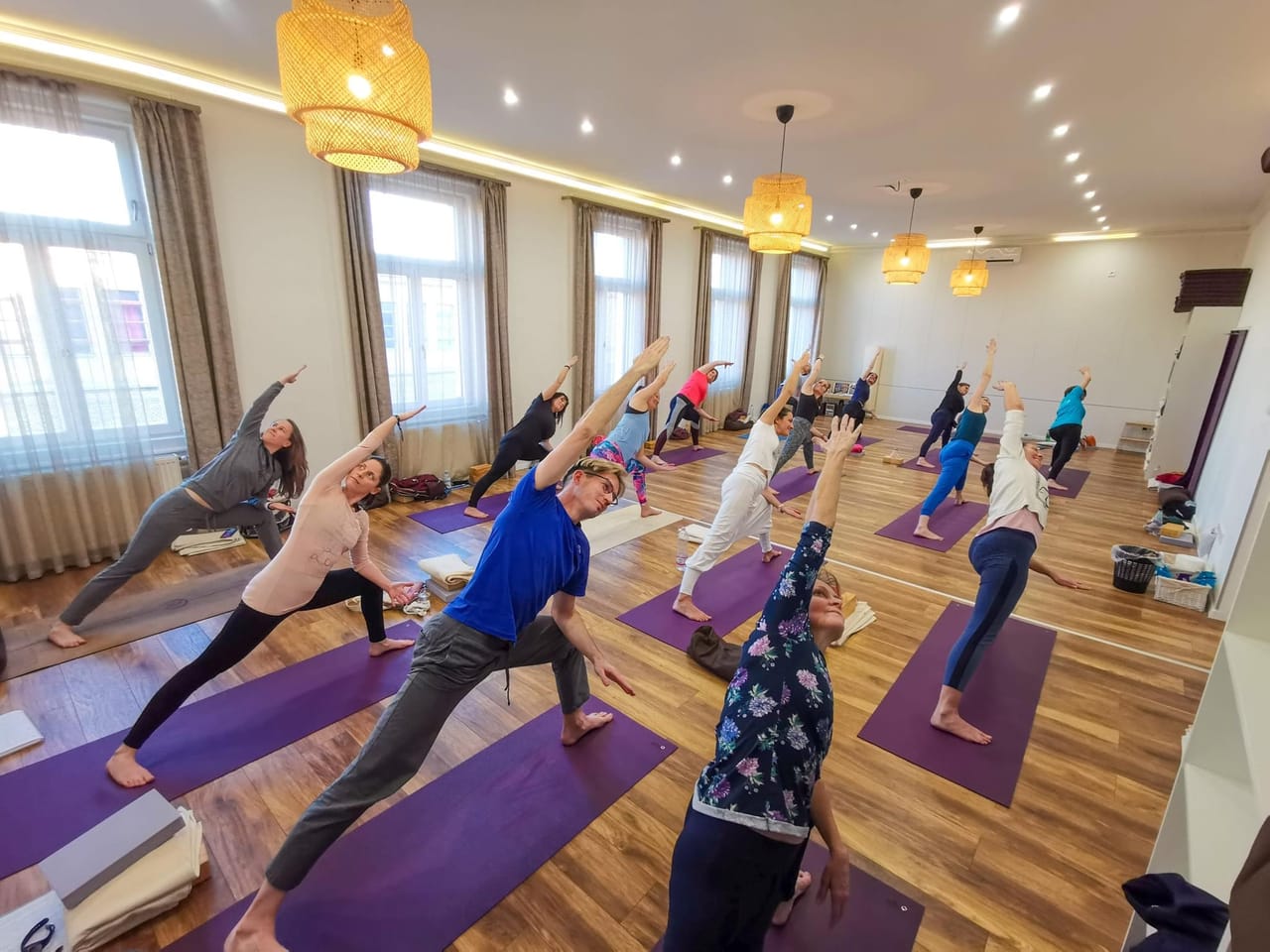 Bhaktivedanta Jógastúdió Blaha - Gym, District 8 (3)