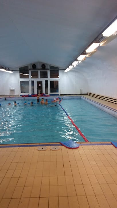 Ferihegyi úti tanuszoda - Uszoda, 17. kerület