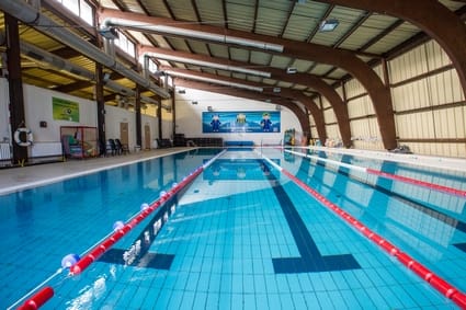 Kastélydombi Uszoda - Swimming pool, District 18