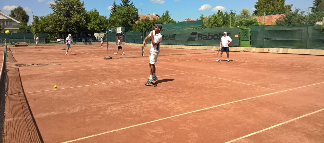 Árpádföldi Tenisz Club - Tennis, District 16