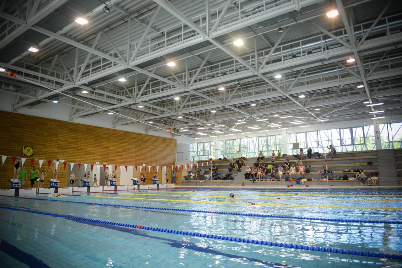 Nemzeti Közszolgálati Egyetem - Uszoda - Gym, District 8