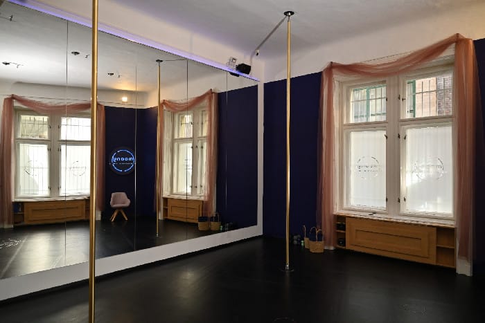 Moony Pole & Aerial Studio (Rúd- és levegősport studió) - Konditerem, 5. kerület