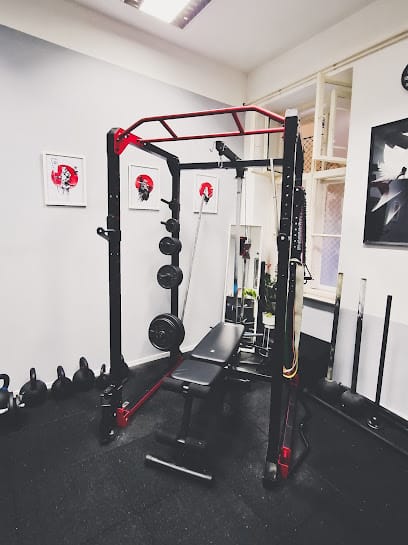 Slim & Strong Private Gym - Konditerem, 8. kerület (3)