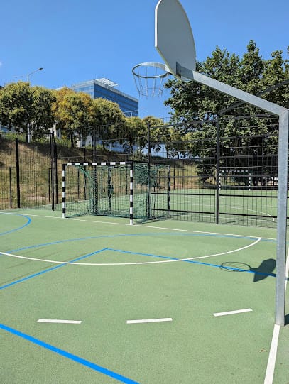 focipálya, labdapálya és kültéri fitness - Football pitch, District 13