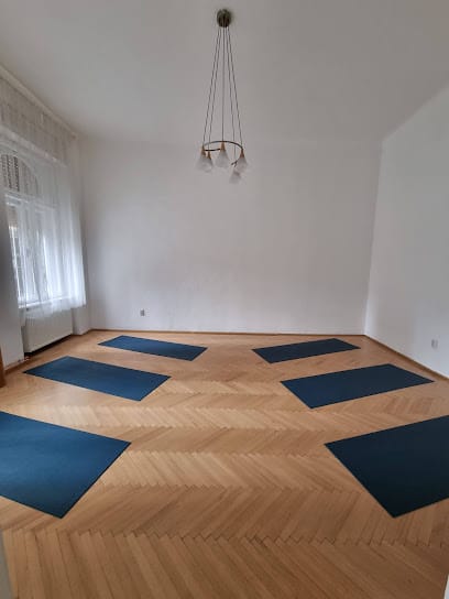 "Az, ami" jógastúdió és meditációs központ - Yoga, District 13