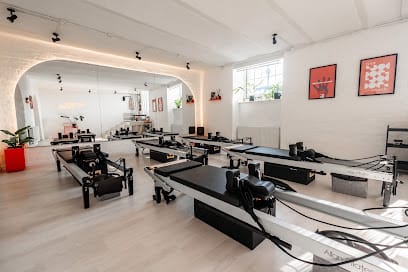 Four Moods Pilates Studio - Pilates, District 2