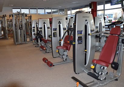 Royal Fitness - Gym, District 4