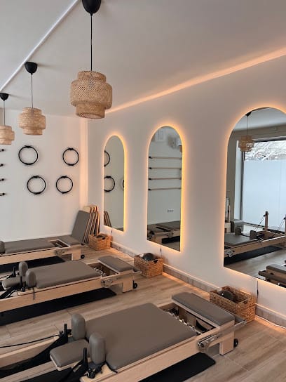 Soluna Reformer Pilates Stúdió - Személyi edzés, 9. kerület
