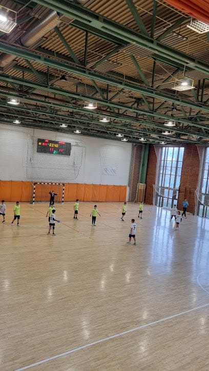 Ernszt Kálmánné Sportcsarnok - Konditerem, 9. kerület