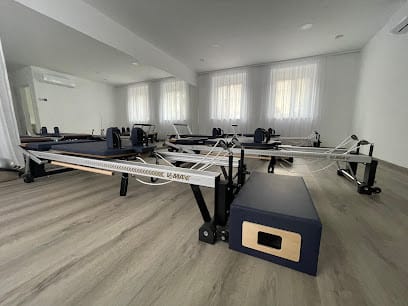 studiOM Bikram yoga és Reformer pilates - Konditerem, 19. kerület