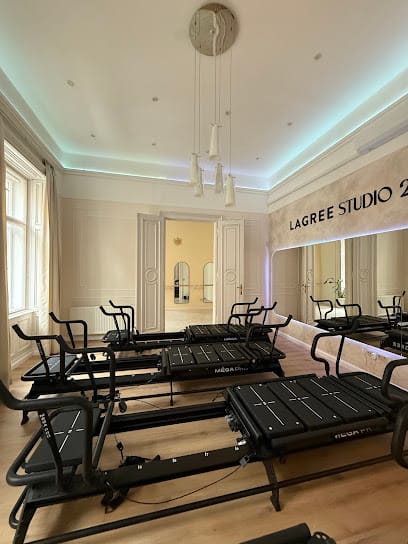 Studio20 | Lagree & Barre & Pilates Stúdió Budapesten - Gym, District 6