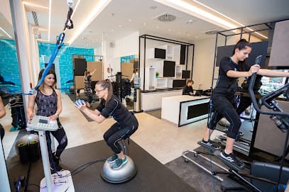 Ultima&E-Fit Showroom - Konditerem, 5. kerület