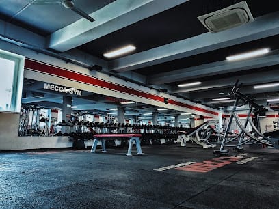 MECCA - Hungarian Mecca of Bodybuilding - Gym, District 13