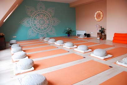 Útközben Jóga, Pilates és Egészségközpont Óbuda - Gym, District 3