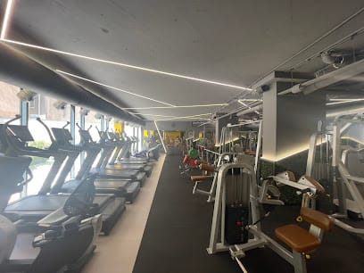 4% Fitness Garden Branch - Gym, District 9