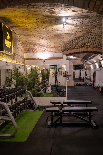 BeeZ Fitness - Gym, District 6