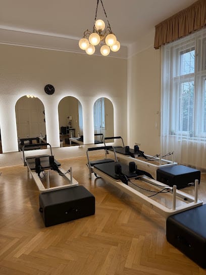 Move Pilates - Personal training, District 14